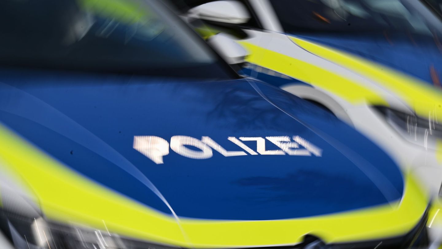 Dronk man dreig glo passasier met mes in trem