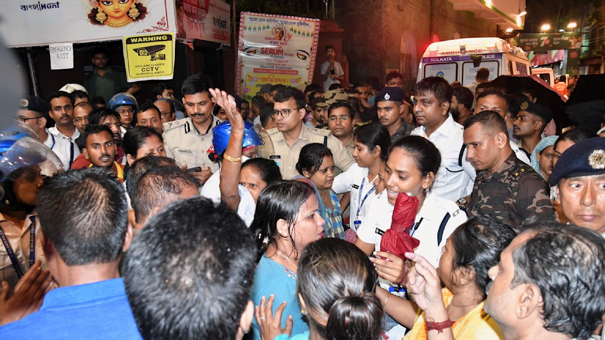 Massenpanik bei hinduistischem Fest in Kalkutta