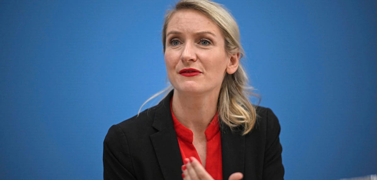 Schülersprecherin lobt Protestaufrufe – Linken-Chefin nennt Frankreich als Vorbild