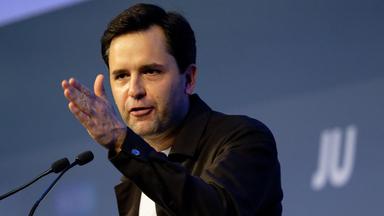 Johannes Winkel met rekorduitslag as JU-voorsitter bevestig